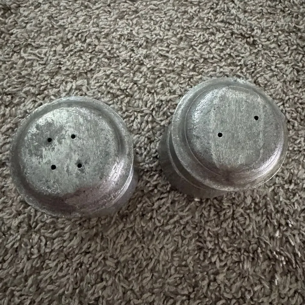 Vintage 1973 Duracast Pewter Salt and Pepper Shakers Set DC6300 DC6301 Retro
